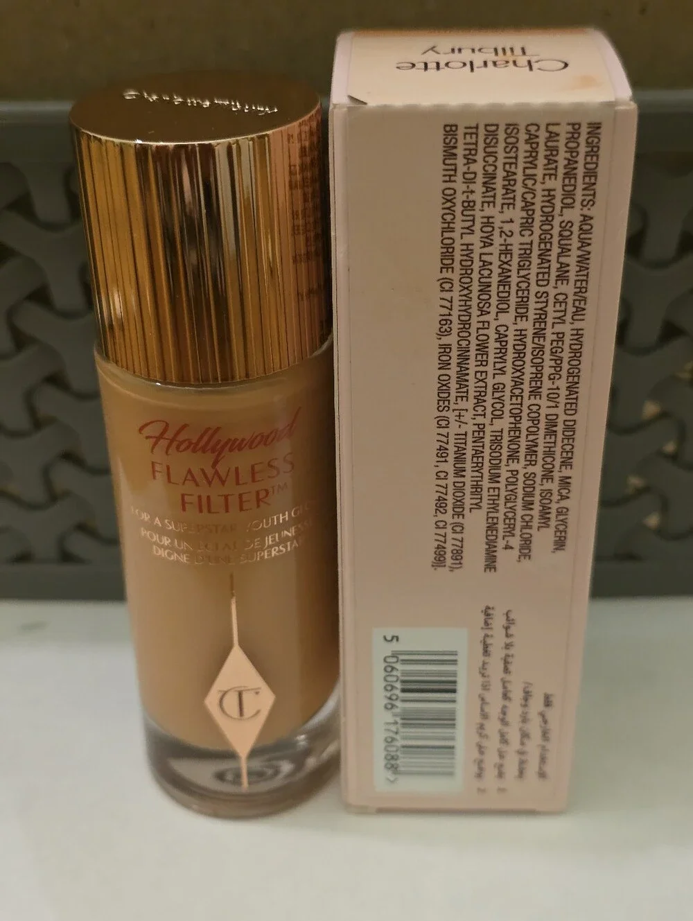Charlotte Tilbury Airbrush Flawless Crease-Proof Long-Wear Blur Concealer 7.5.